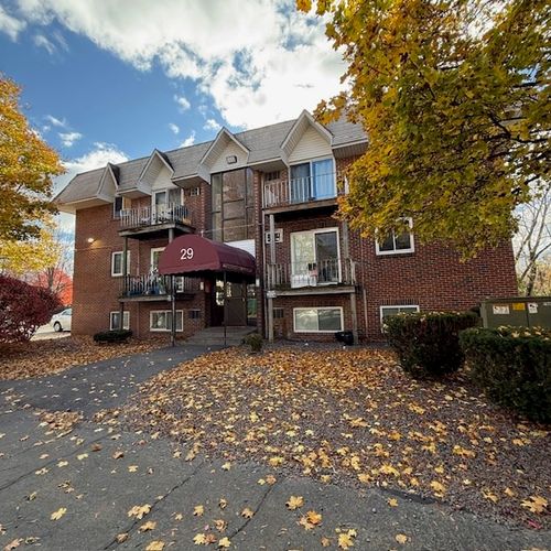 apt-107-29 Gordon St, Framingham, MA, 01702-7354 | Card Image