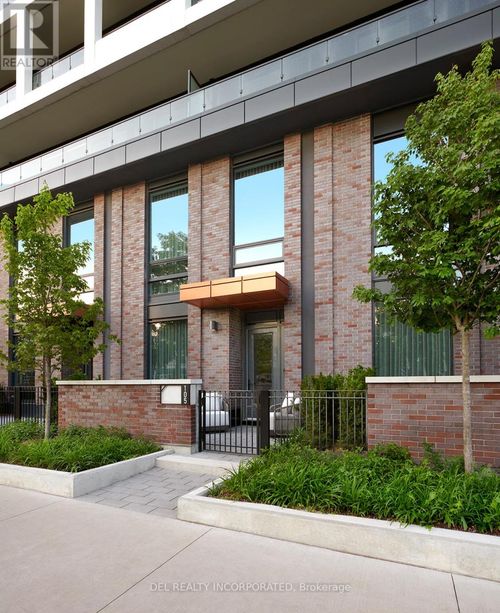 105-115 Denison Avenue, Toronto (Kensington-Chinatown), ON, M5T2N1 | Card Image