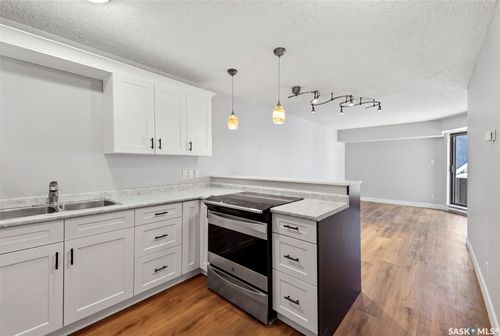 214-2315 Mcintyre Street, Regina, SK, S4P3Y8 | Card Image