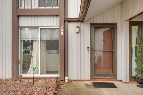 1605-798 Pipes Ct, Sagamore Hills, OH, 44067-2362 | Card Image