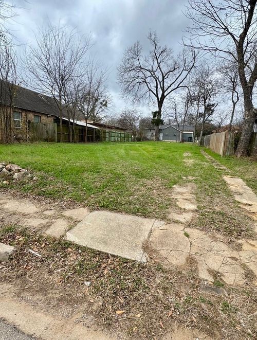 706 N Della Avenue, Tyler, TX, 75702 | Card Image