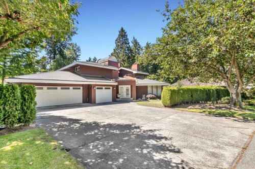 12936 21b Ave, Surrey, BC, V4A7L4 | Card Image
