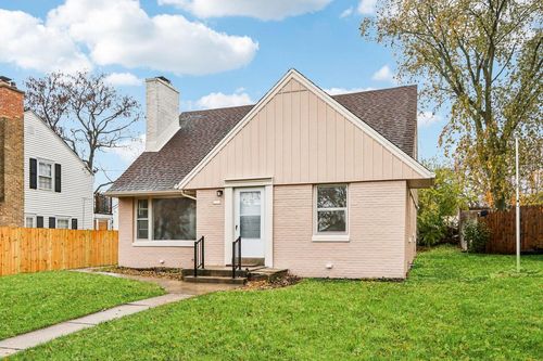 3347 S 47th Street, Greenfield, WI, 53219 | Card Image