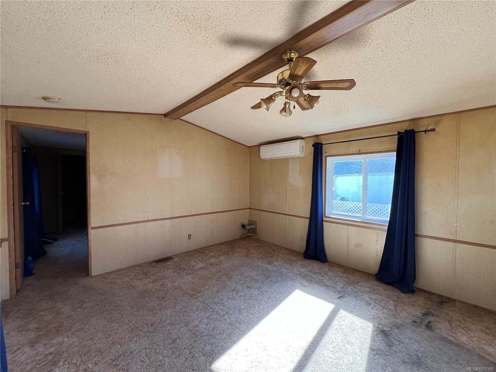Residential in Gold River 5