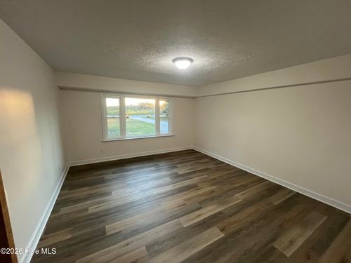 10818 Old Lumberton Rd, Evergreen, NC, 28438-9302 | Card Image