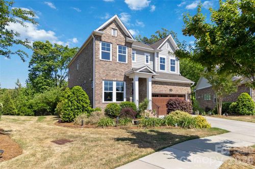 1124 Greenbridge Dr, Matthews, NC, 28105-6946 | Card Image