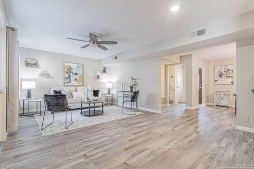 apt-70-6106 Vance Jackson Rd, San Antonio, TX, 78230-3348 | Card Image