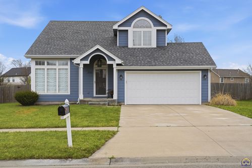 2516 Sw Wexford Dr, Topeka, KS, 66614-6117 | Card Image