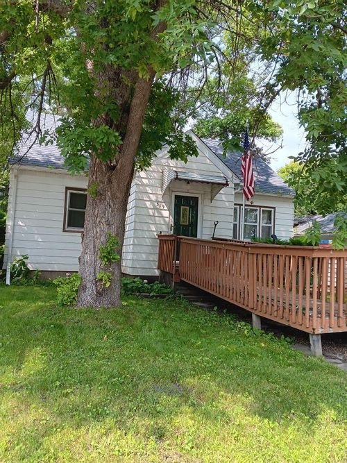 319 Summit Ave Nw, Silver Lake, MN, 55381-2240 | Card Image