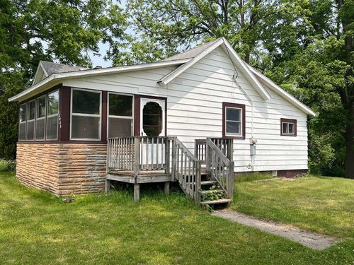13063 Shaftsburg Rd, Perry, MI, 48872-8190 | Card Image