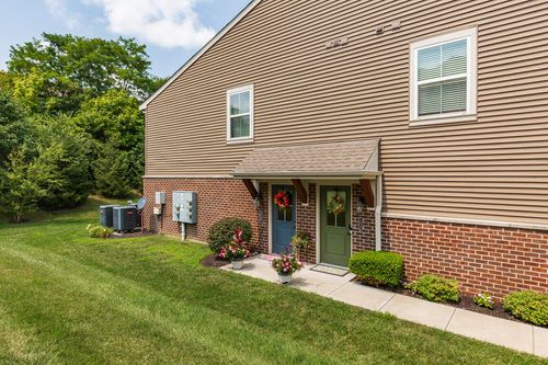 1825 Jesse Ln, Hebron, KY, 41048-8346 | Card Image