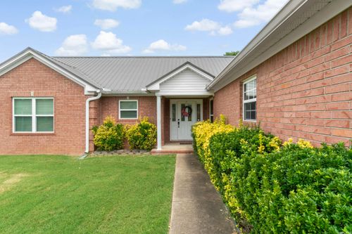 300 Crain Dr, Searcy, AR, 72143-4958 | Card Image