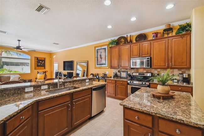 KITCHEN | Image 16