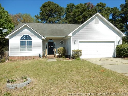 571 Americana Dr, Raeford, NC, 28376-5671 | Card Image