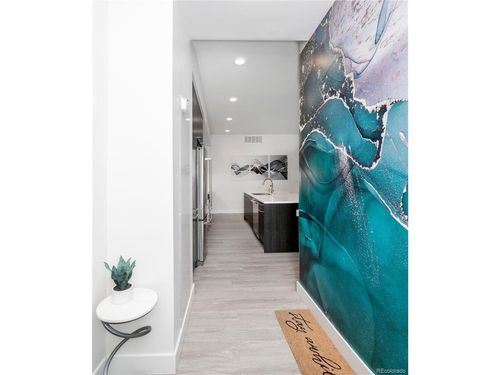 unit-303-2880 Zuni St, Denver, CO, 80211-4984 | Card Image