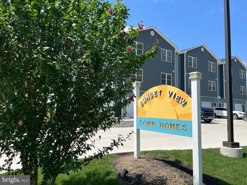 unit-b-46 W Pittsfield St, PENNSVILLE, NJ, 08070-2070 | Card Image