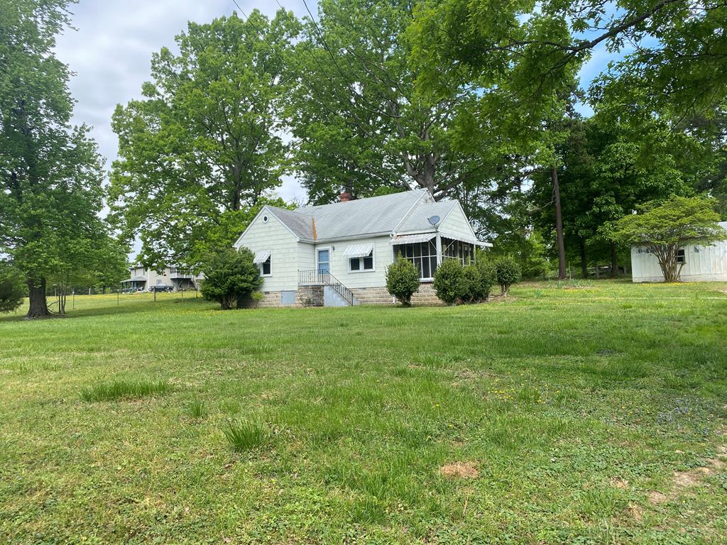 Poorhouse Rd, Victoria, VA 23974
