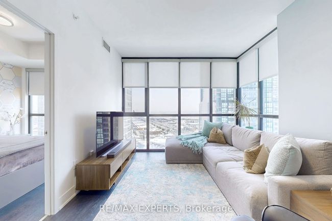 1901 - 2916 Highway 7, Condo with 1 bedrooms, 2 bathrooms and null parking in Vaughan ON | Image 10