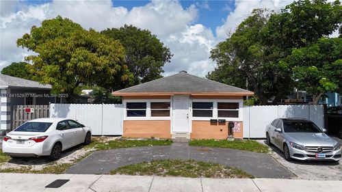 1437 N Andrews Ave, Fort Lauderdale, FL, 33311-6065 | Card Image