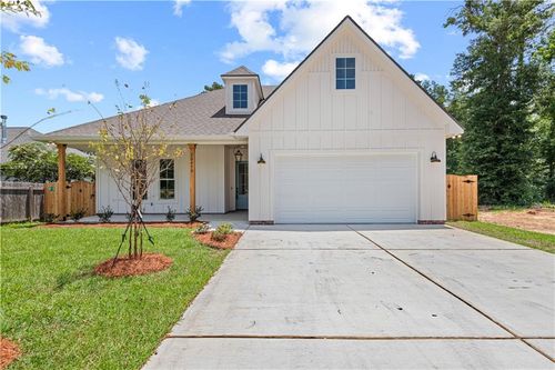 70470 Landry Kate Ln, Covington, LA, 70433-5615 | Card Image