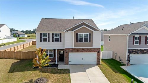 114 Mosby Dr, Fountain Inn, SC, 29644-6250 | Card Image