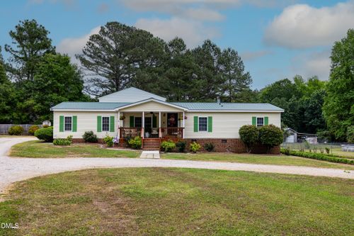 111 Cockrell Ave, Kenly, NC, 27542-8036 | Card Image