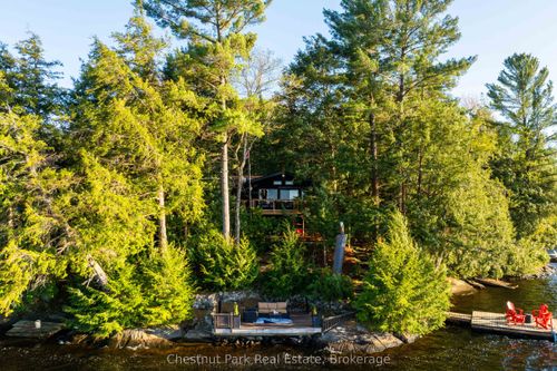 12 Hilltop Lane, Rosseau, ON, P0C1J0 | Card Image