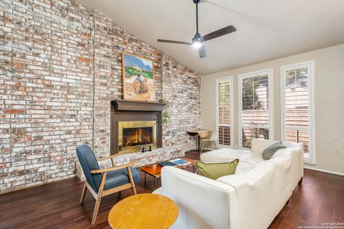 9002 Wickfield St, San Antonio, TX, 78217-4147 | Card Image
