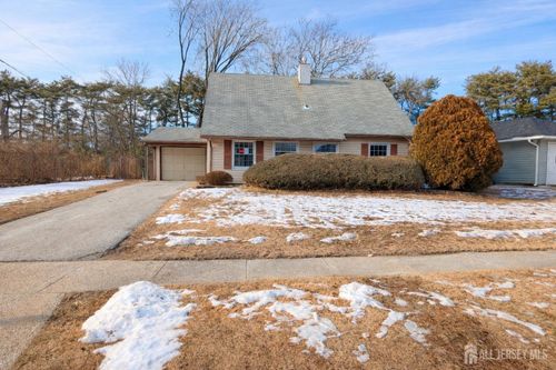 71 Shawmont Ln, Willingboro, NJ, 08046-1033 | Card Image