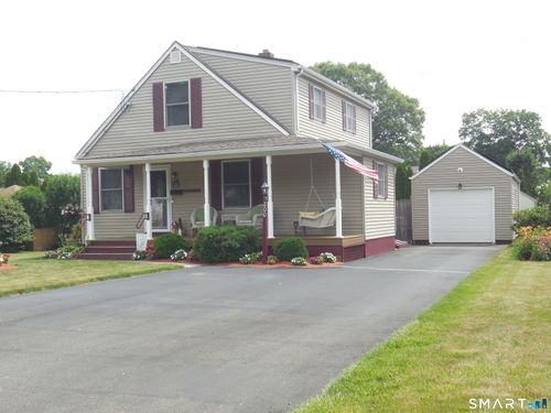 200 Douglas Dr, Meriden, CT, 06451-5067 | Card Image