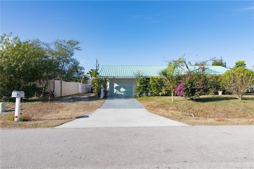 18568 Flamingo Rd, FORT MYERS, FL, 33967-3319 | Card Image