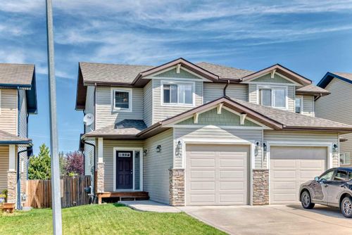 10 Carlson Place, Red Deer, AB, T4P0M3 | Card Image