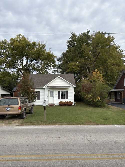 414 Meador Dr, Lafayette, TN, 37083-1423 | Card Image