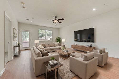 233 Heritage Hill Dr, Lewisville, TX, 75067-6513 | Card Image