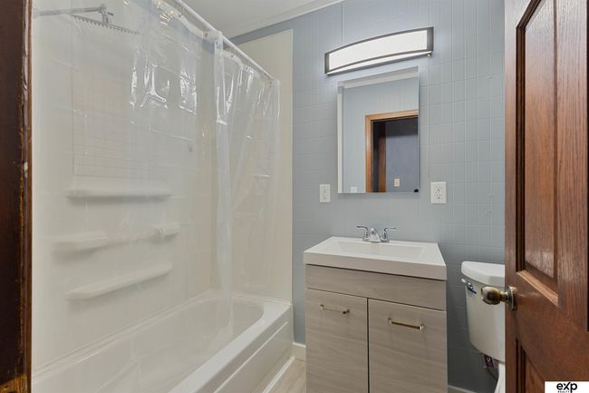 406 4 Th St, House other with 3 bedrooms, 1 bathrooms and 1 parking in Griswold IA | Image 9