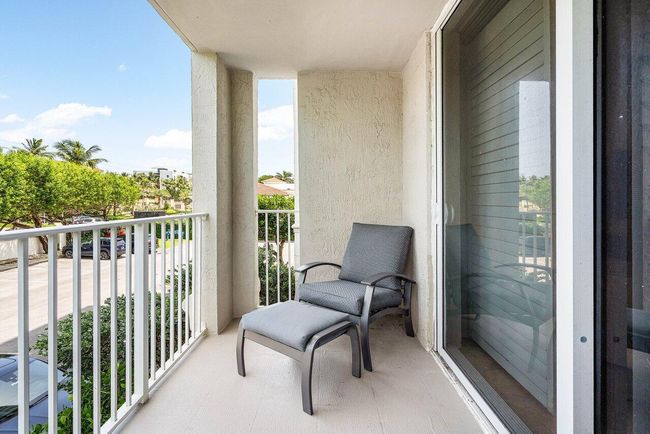 APT-201 - 3606 S Ocean Blvd, Condo with 3 bedrooms, 2 bathrooms and null parking in Highland Beach FL | Image 27