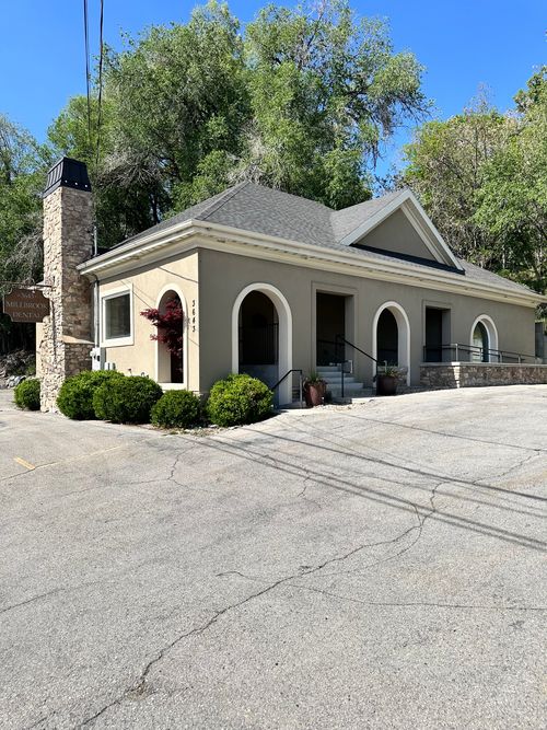 3643 S Highland Dr, Millcreek, UT, 84106-3212 | Card Image