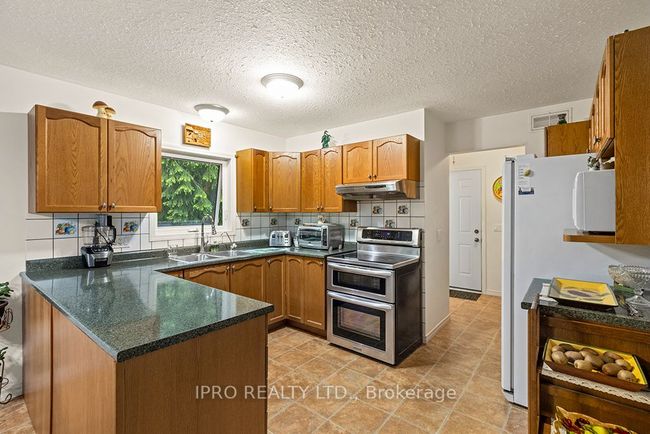 604102 Sideroad 60, House other with 3 bedrooms, 2 bathrooms and 8 parking in Berkeley ON | Image 8