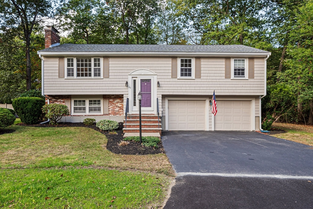 Jacquelyn Rd, Weymouth, MA 02188