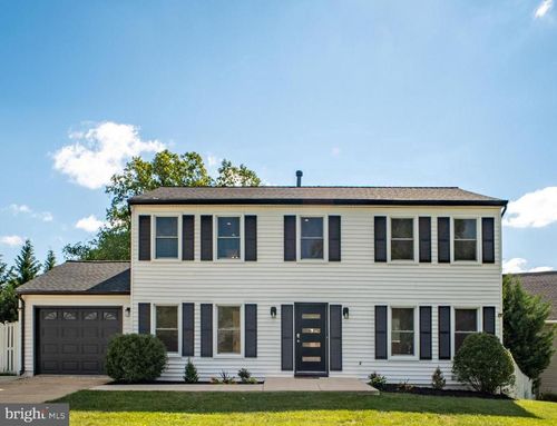 9609 Podium Dr, VIENNA, VA, 22182-3337 | Card Image