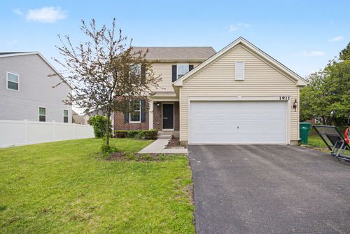 1911 Willoughby Ln, Joliet, IL, 60431-7818 | Card Image
