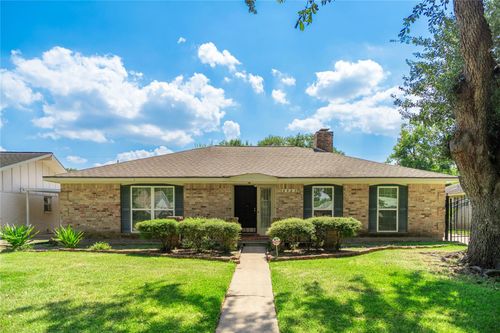 8923 Hendon Ln, Houston, TX, 77036-6713 | Card Image