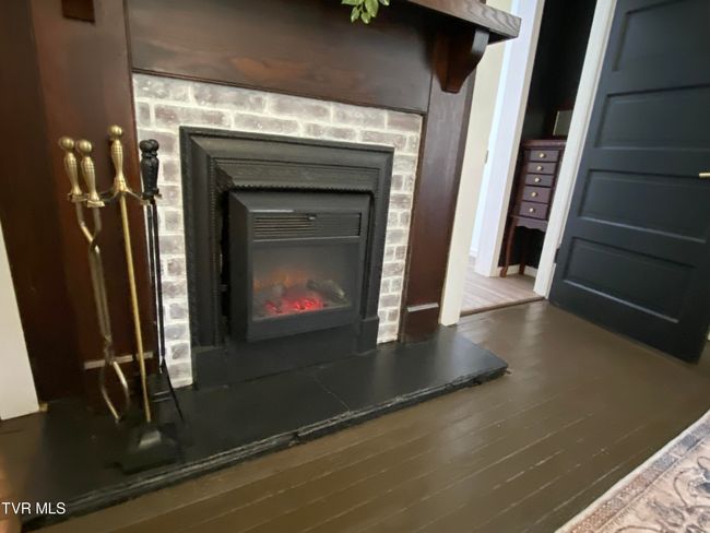Master BR Fireplace | Image 18