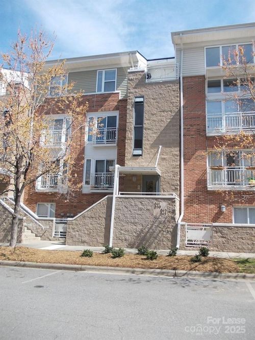 641 Raphael Pl, Charlotte, NC, 28205-4556 | Card Image