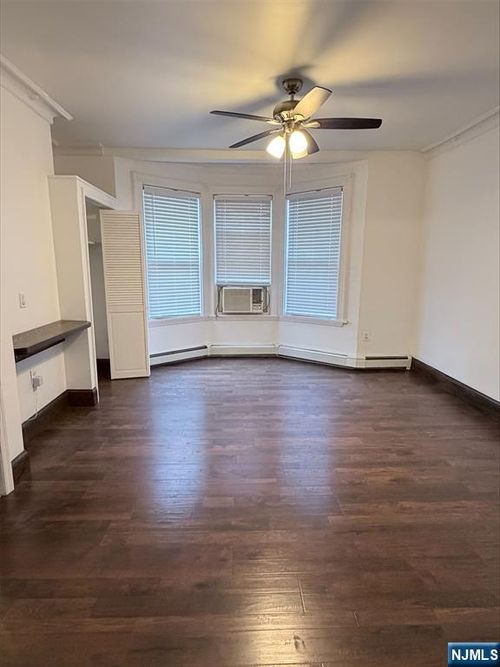 242 Grant Ave, East Newark, NJ, 07029-2714 | Card Image