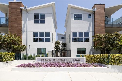 3920 E Coast Hwy, Corona del Mar, CA, 92625 | Card Image