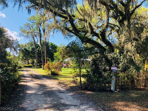 17520 Taylor Rd, ALVA, FL, 33920-3205 | Card Image