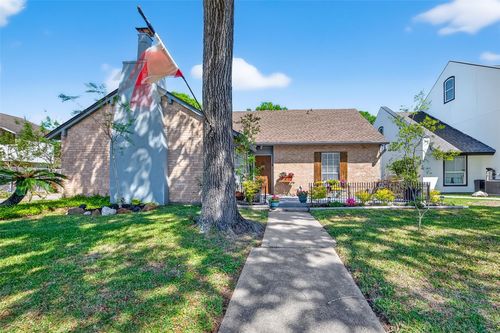 3107 Silver Springs Dr, La Porte, TX, 77571-6933 | Card Image