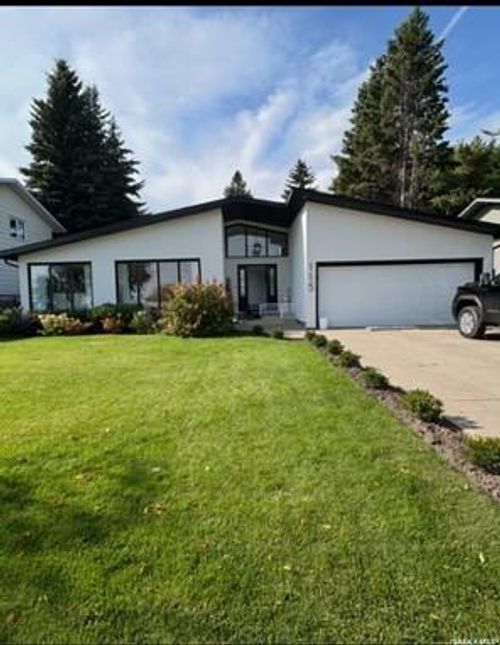 115 Whiteswan Dr, Saskatoon, SK, S7K4M5 | Card Image