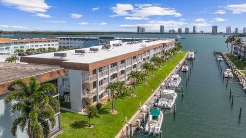315-110 Shore Ct, North Palm Beach, FL, 33408-5502 | Card Image